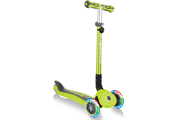 3-WHEEL SCOOTER